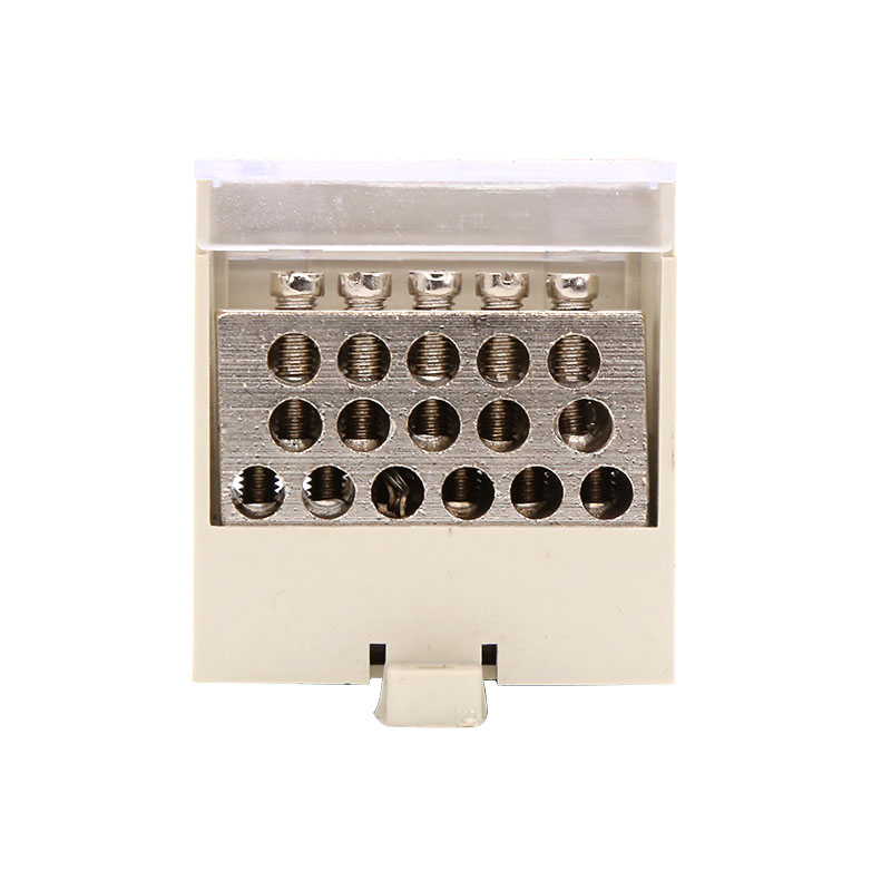 16050101 空開(kāi)16-50左組合一進(jìn)十八出